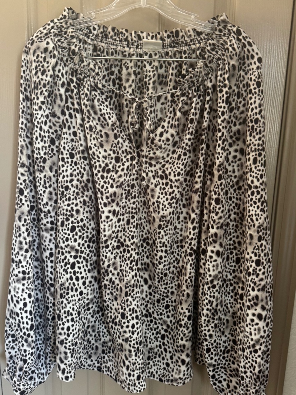 A New Day Women's flowy blouse animal print Sz XL